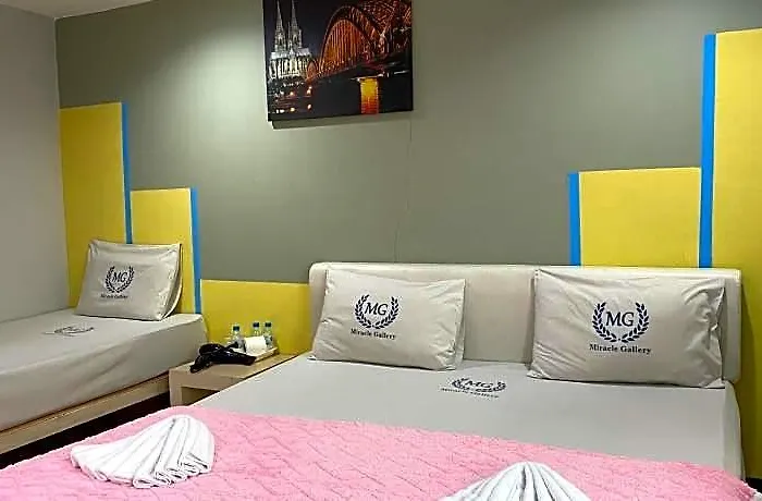 Hotel Miracle Gallery *